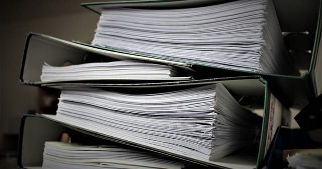 How to Keep Contract Exhibits From Drifting Out of Sync